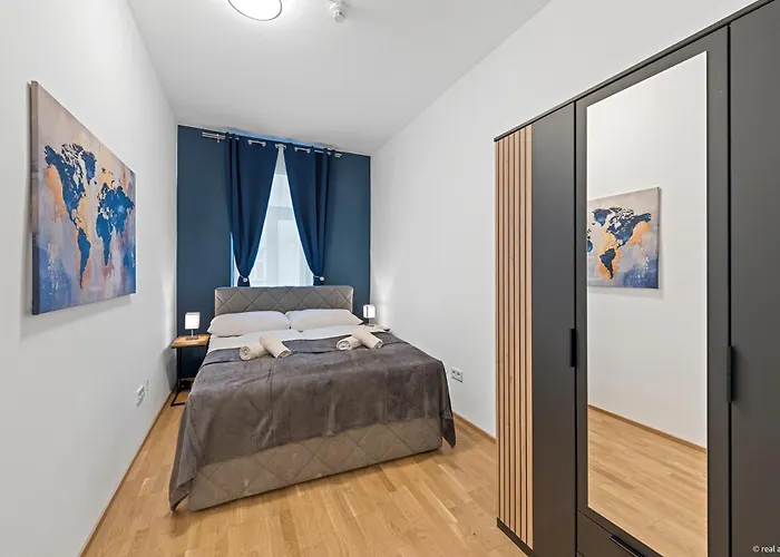 Nuell Residences 13 - 2 Bedrooms Close To Main Station דירה